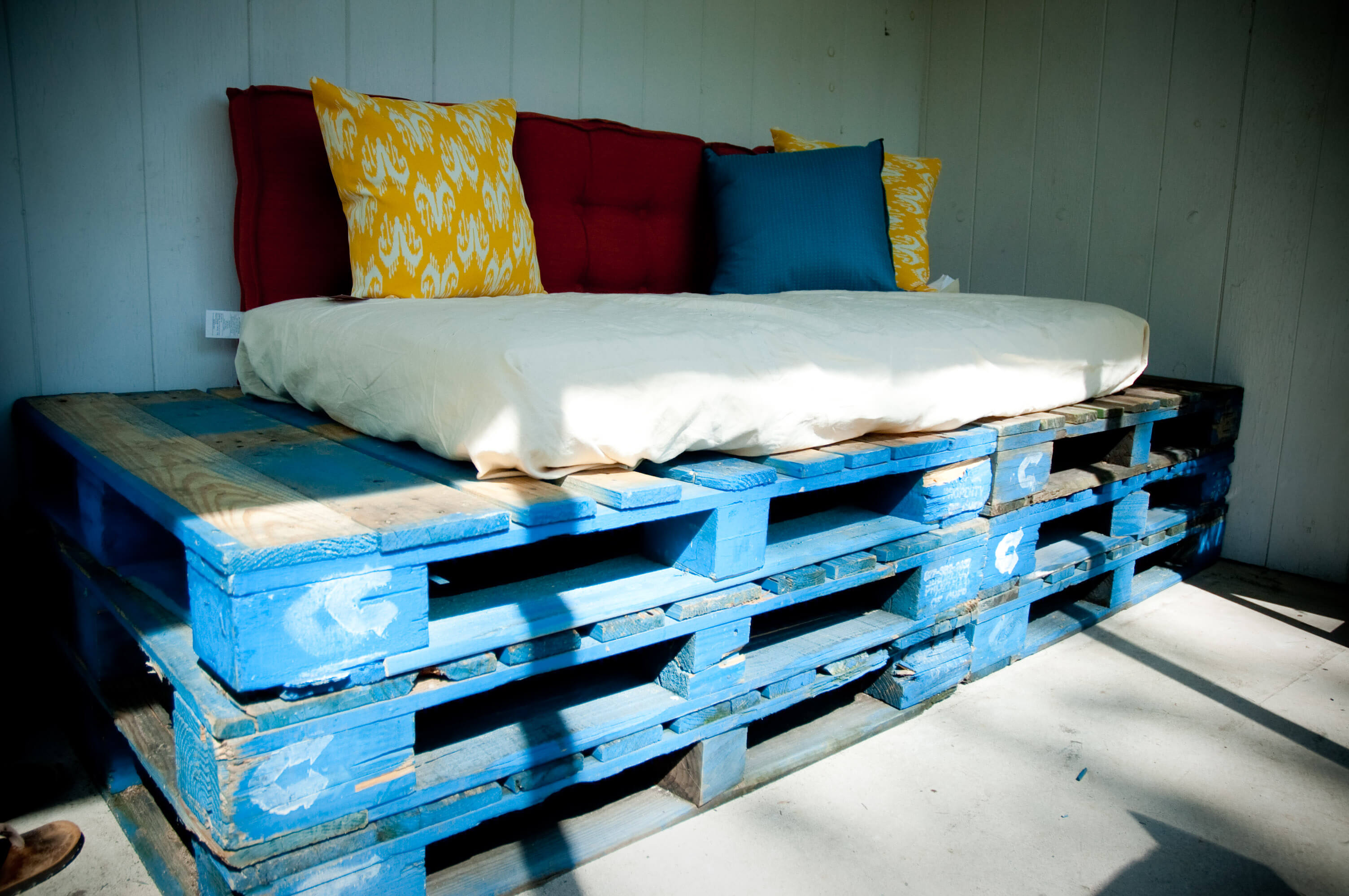 Upcycling - Paletten als Bett